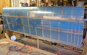 Top skins are clecoed on, ready for rivets!