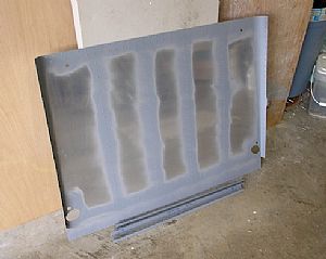 Primed the forward bottom skin and angle pieces