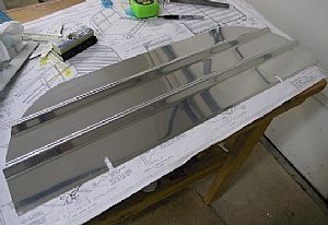 The top bulkhead is now trimmed