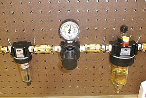 Mounted the air filter, regulator and oil lubricator
