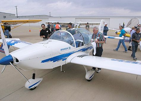 Breezer Ikarus (exterior view) - Sportplanes.com