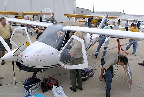 AveoUSA - Gryf Air - Sport Rider (exterior view)