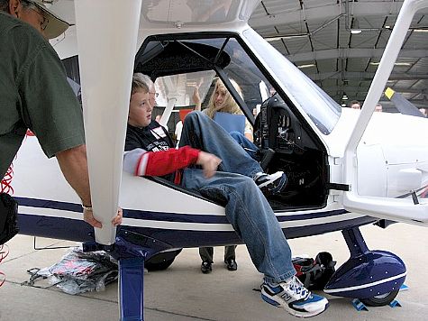 Aveo USA - Gryf Air - Sport Rider (interior view)