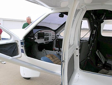 Jabiru USA - J250 (interior view)